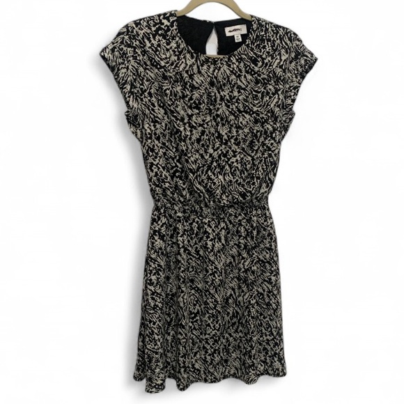 Evereve Dresses & Skirts - Evereve Black White Boho Print Cap Sleeve Mini Dress Size XS
